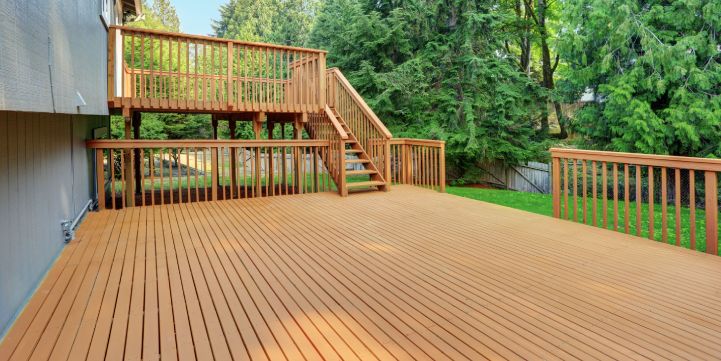 Gainesville TX custom wood deck builder